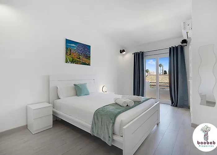 #267 Cozy Casablanca Villa Albufeira