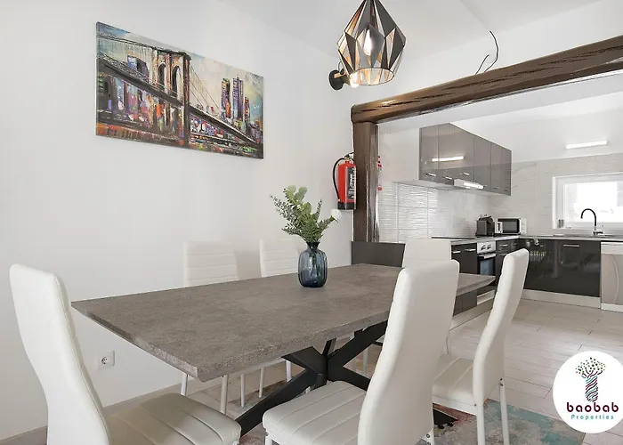 #267 Cozy Casablanca Villa Albufeira